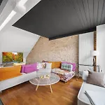 Triplex De Charme : Terrasse/vue Panoramique Beaune (Cote d'Or)