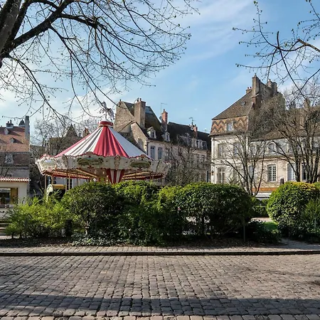 Triplex De Charme : Terrasse/vue Panoramique Beaune (Cote d'Or)