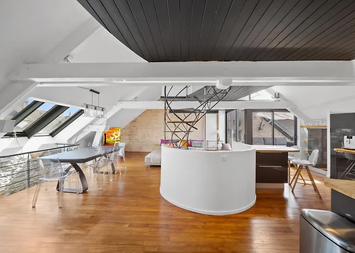 Triplex De Charme : Terrasse/vue Panoramique Beaune (Cote d'Or)